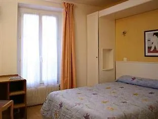 Ibis Paris Avenue De La Republique Hotel